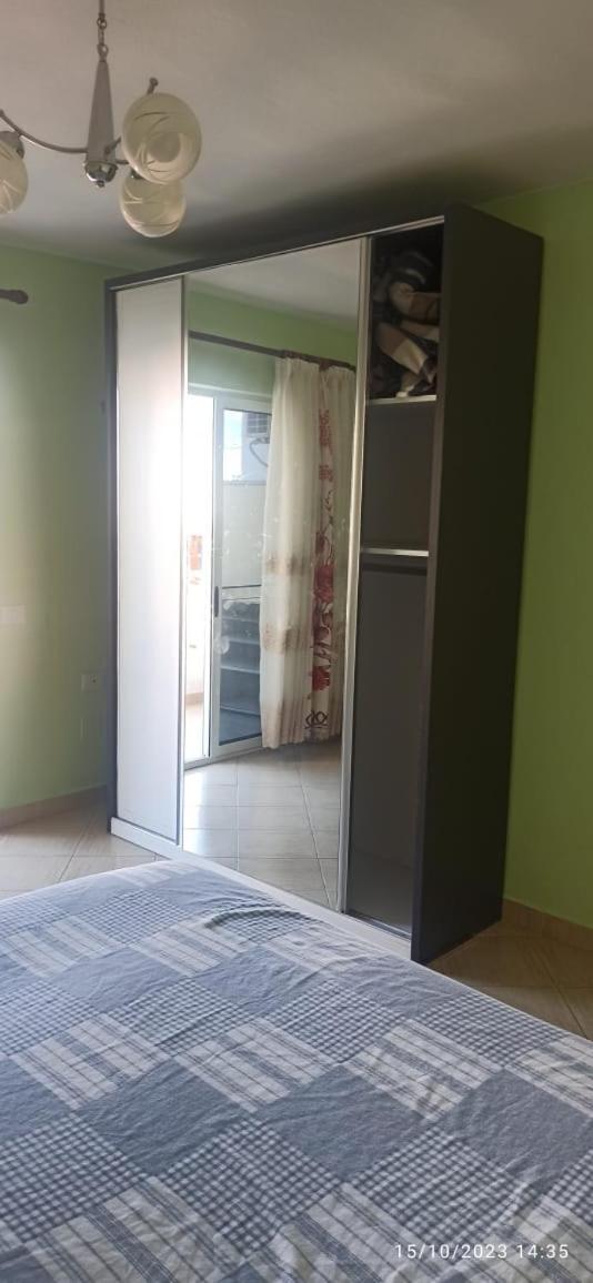 Royal 3 Hostel تيرانا المظهر الخارجي الصورة